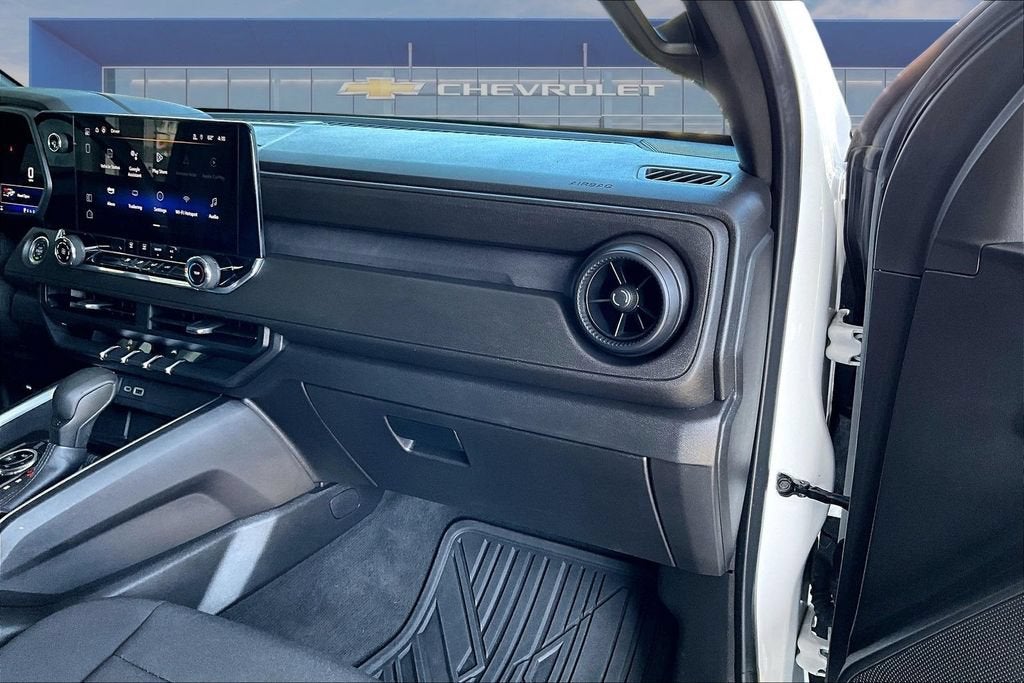 2024 Chevrolet Colorado WT