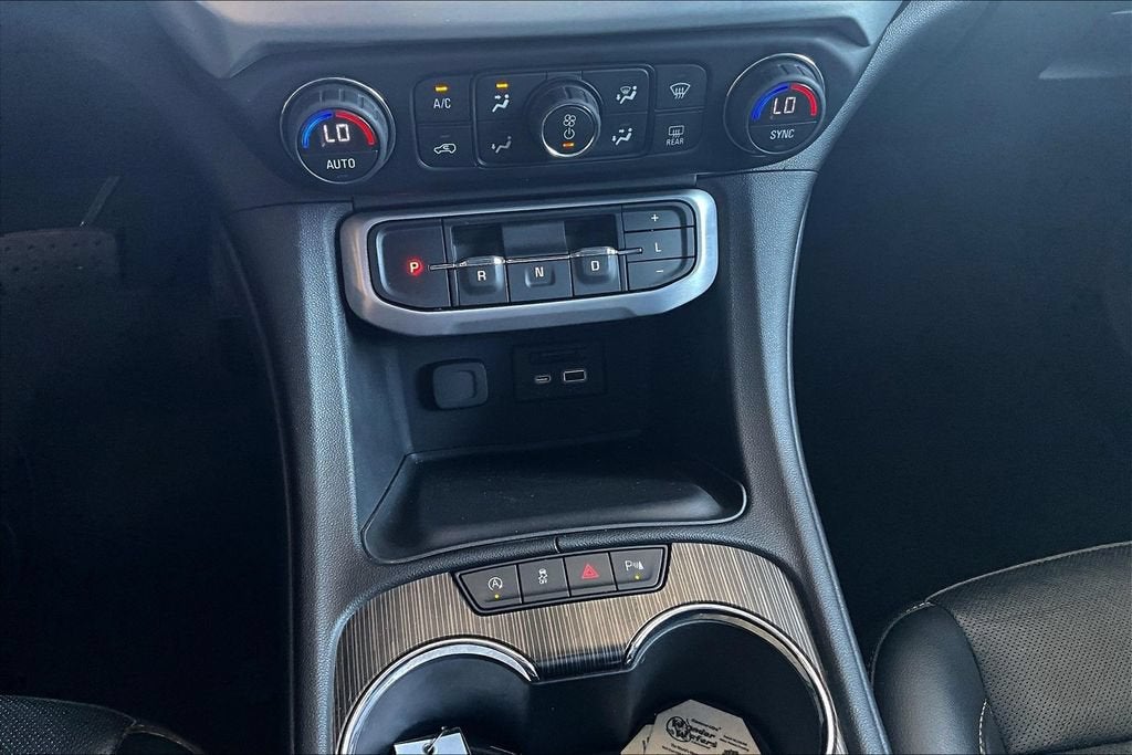 2021 GMC Acadia SLT