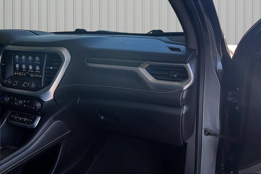 2021 GMC Acadia SLT