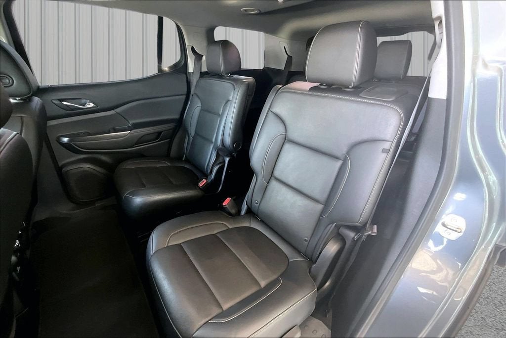 2021 GMC Acadia SLT