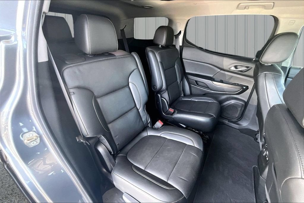 2021 GMC Acadia SLT