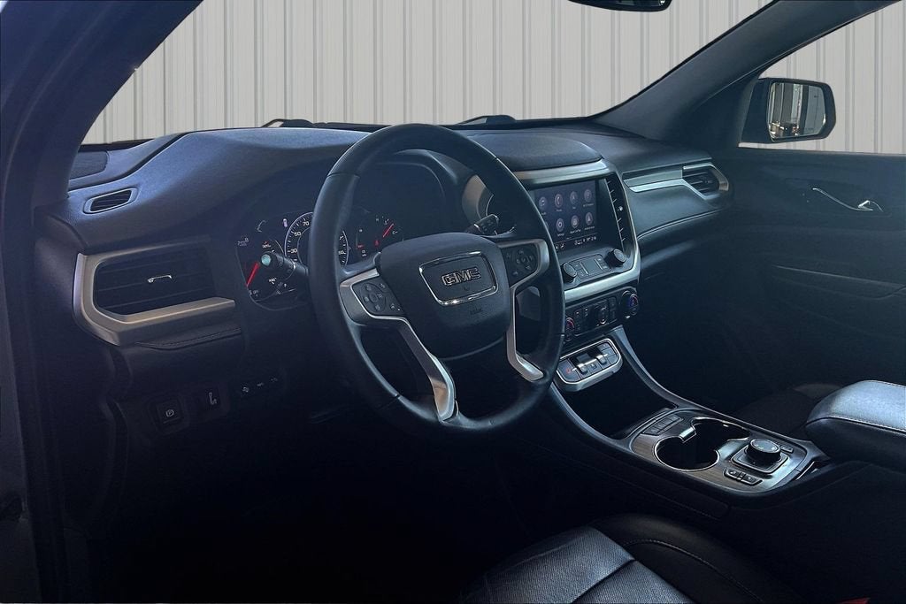 2021 GMC Acadia SLT