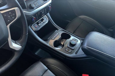 2021 GMC Acadia SLT