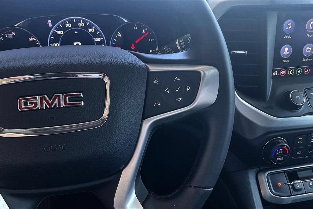 2021 GMC Acadia SLT