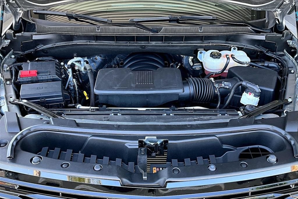 2025 Chevrolet Tahoe RST
