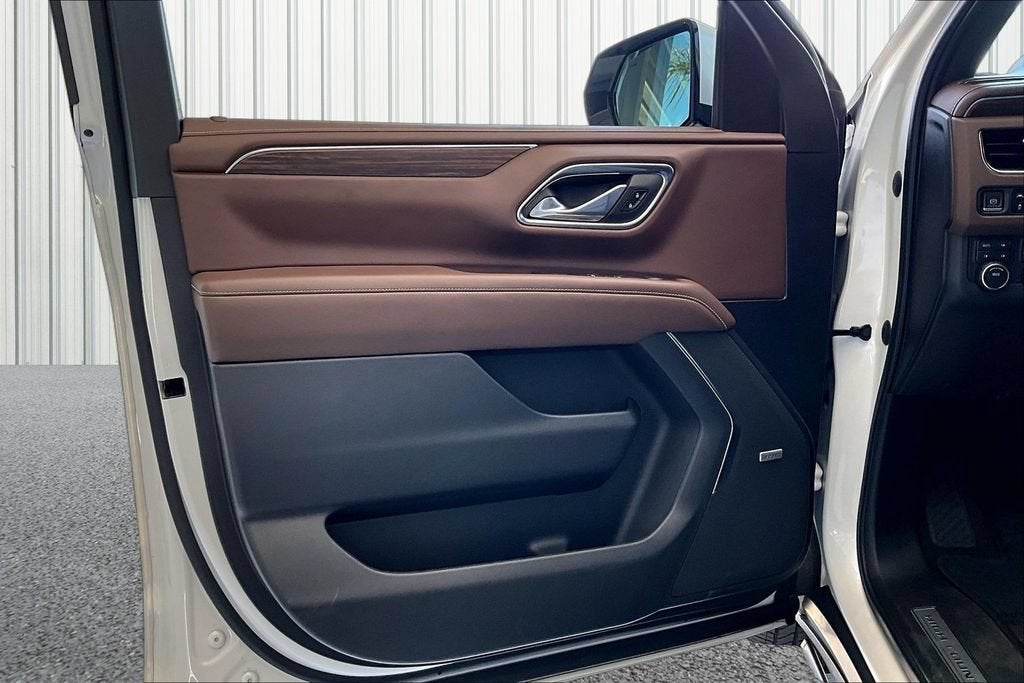 2023 Chevrolet Suburban High Country
