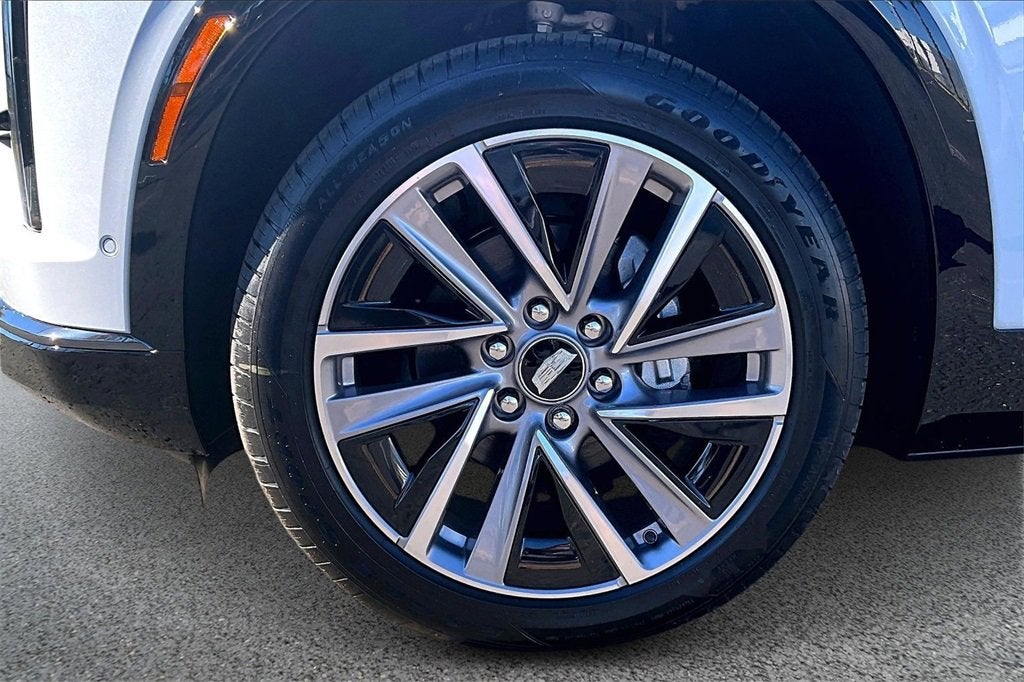 2026 Cadillac VISTIQ Sport