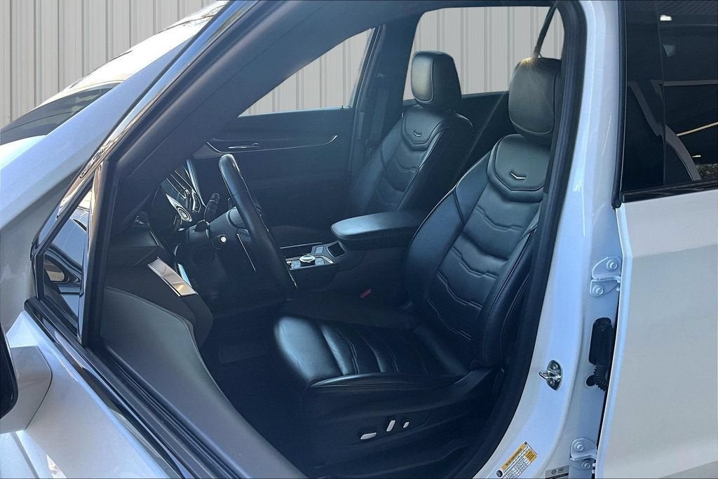 2023 Cadillac XT6 AWD Sport