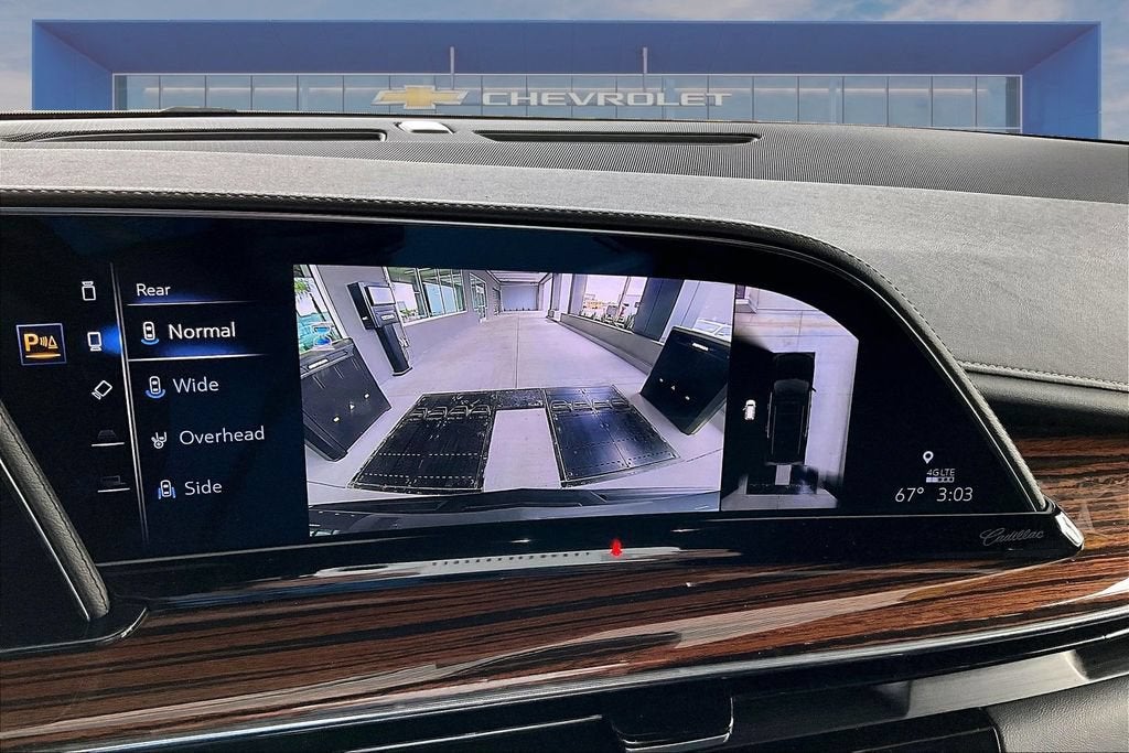 2022 Cadillac Escalade Luxury