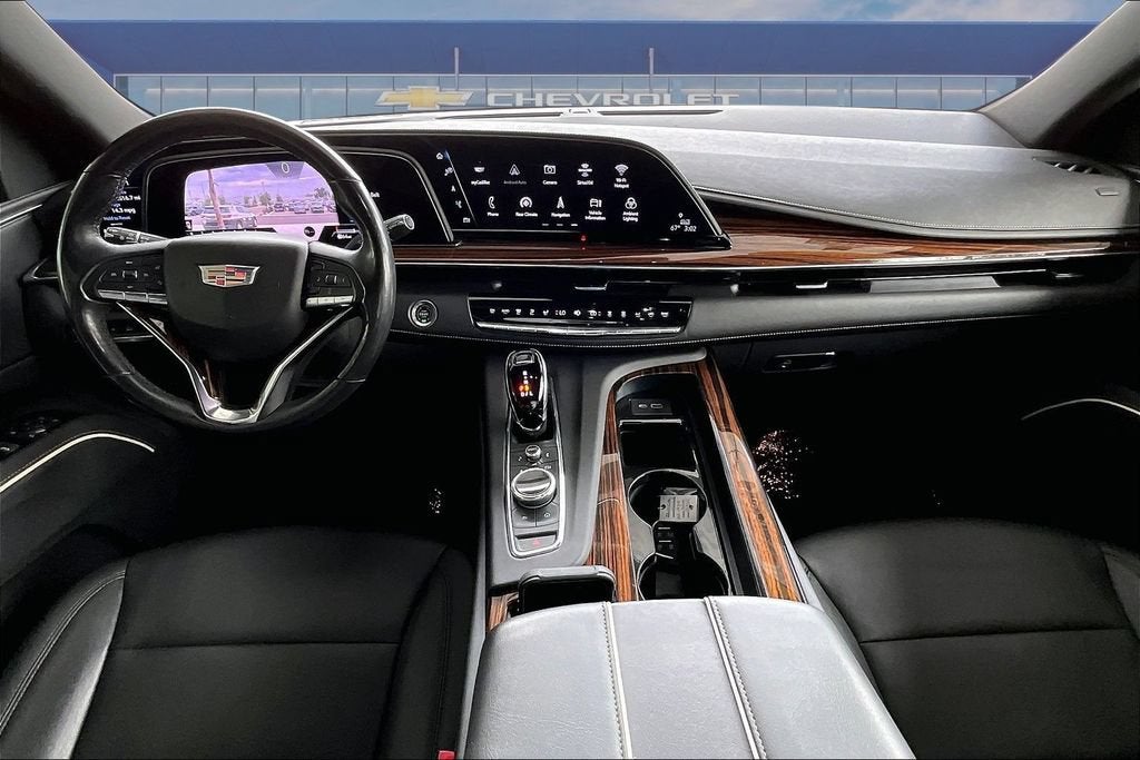 2022 Cadillac Escalade Luxury