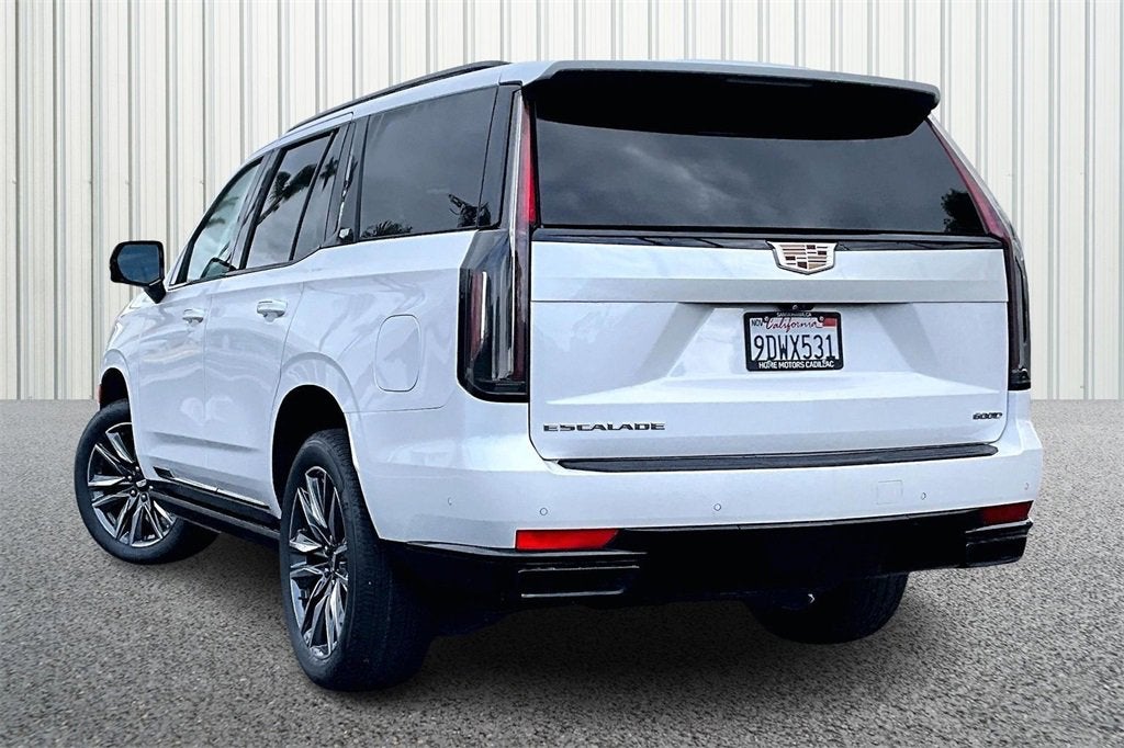 2022 Cadillac Escalade Sport