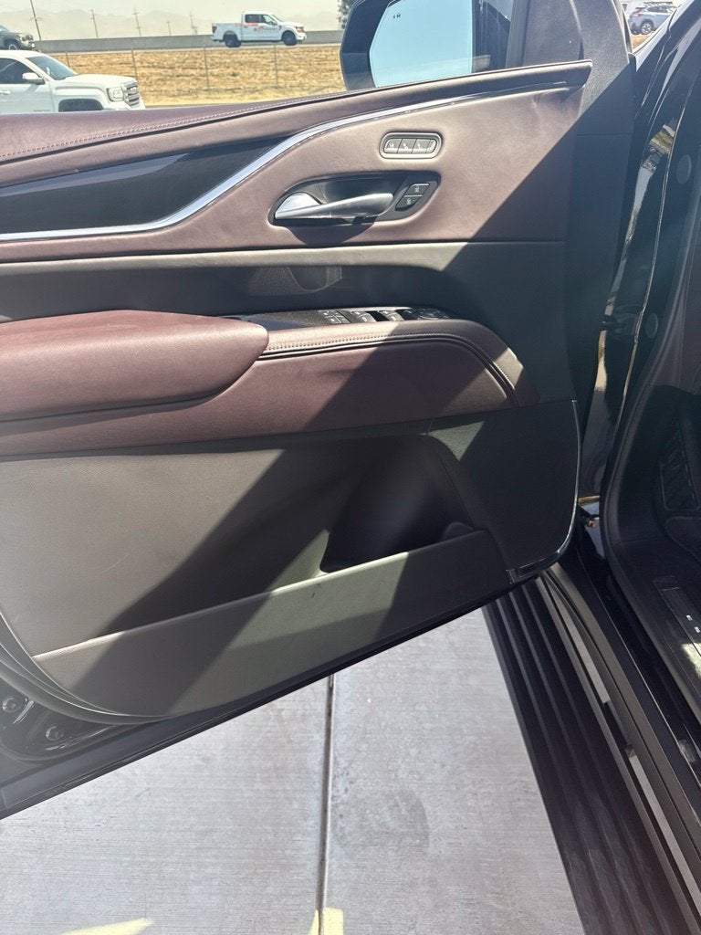 2023 Cadillac Escalade 4WD Sport Platinum