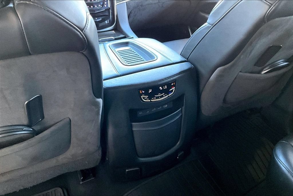 2018 Cadillac Escalade ESV Platinum