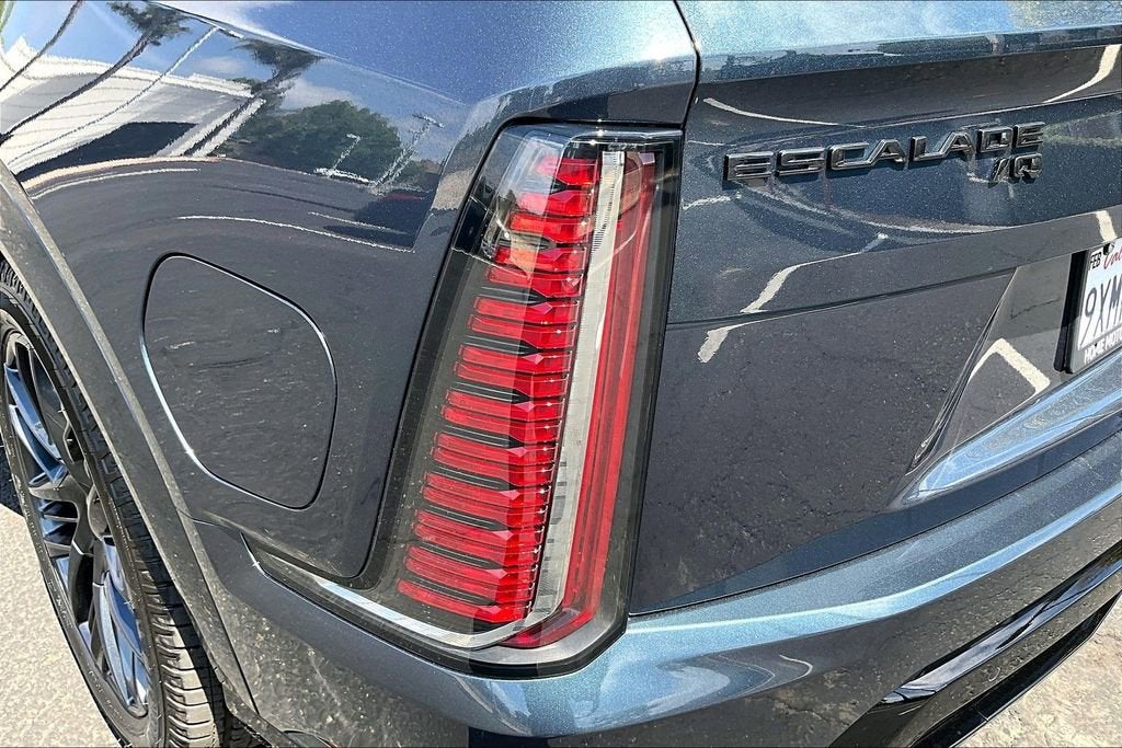 2026 Cadillac ESCALADE IQ Sport