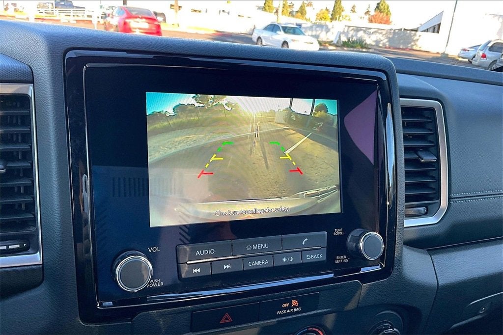 2022 Nissan Frontier SV