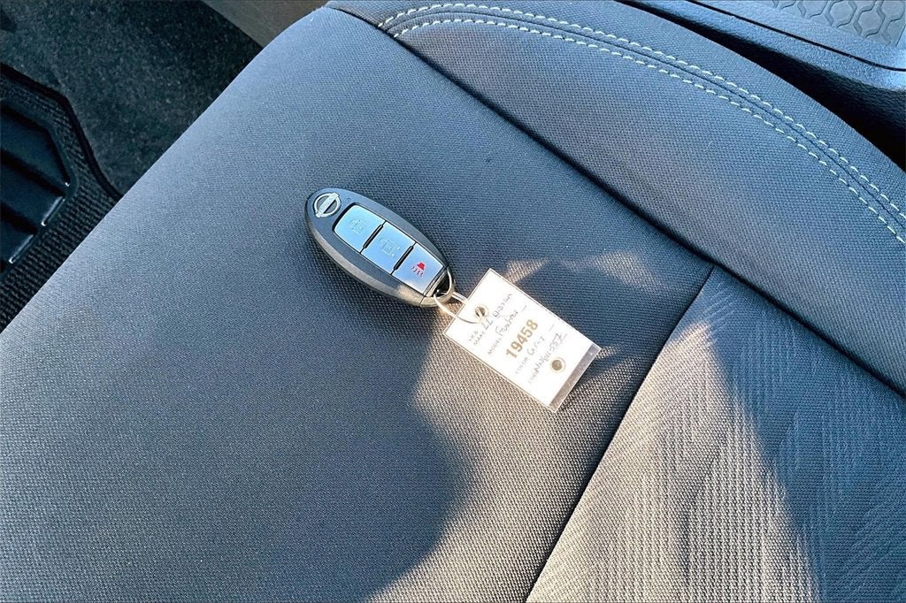 2022 Nissan Frontier SV