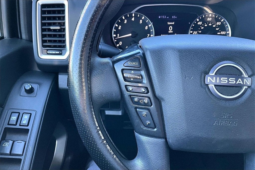 2022 Nissan Frontier SV