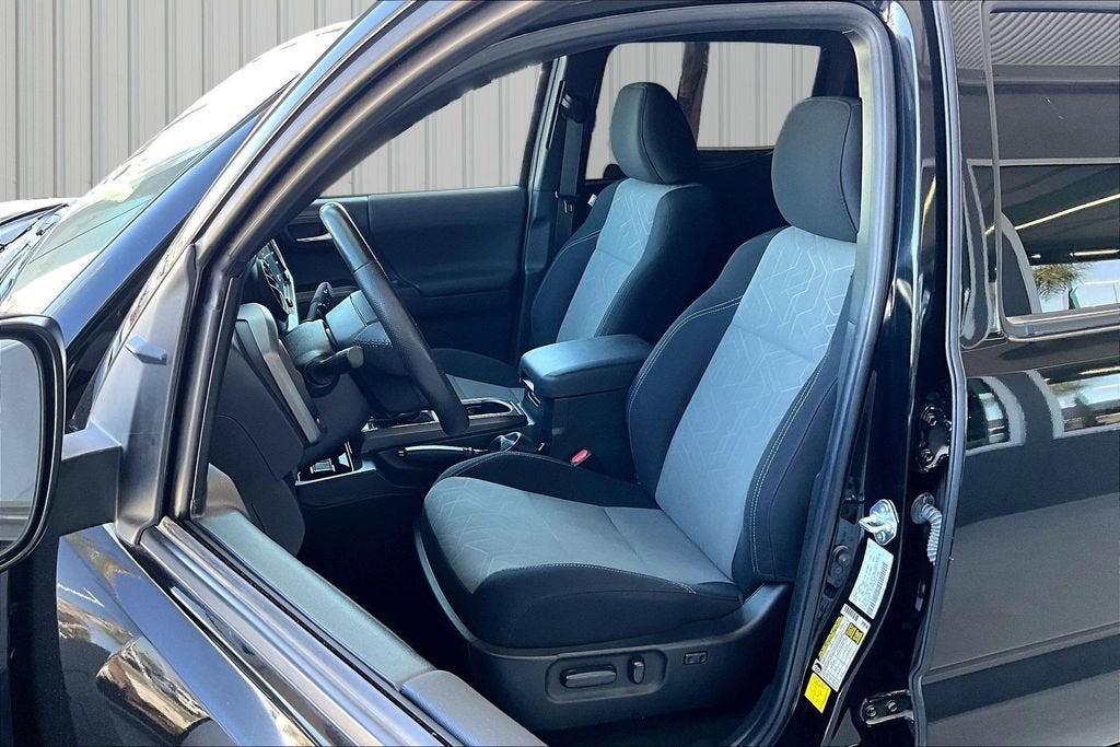 2023 Toyota Tacoma 4WD SR5