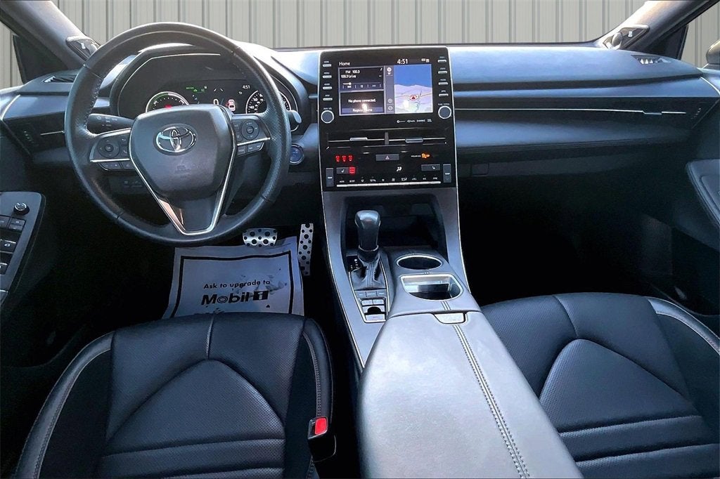 2021 Toyota Avalon Hybrid XSE