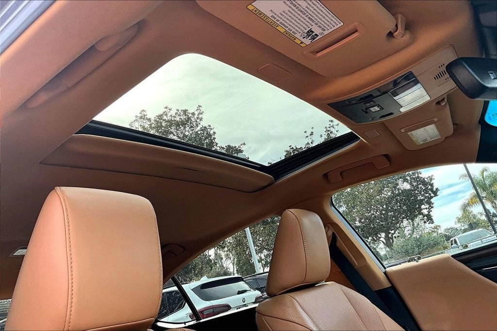 2022 Lexus ES ES 300h Luxury