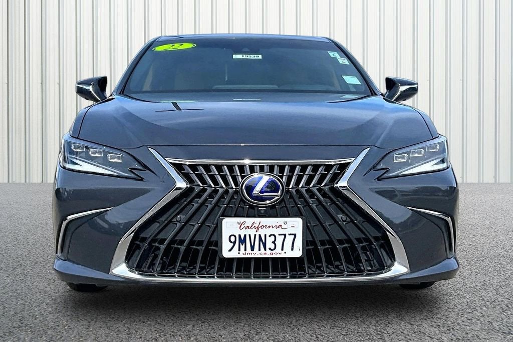 2022 Lexus ES ES 300h Luxury