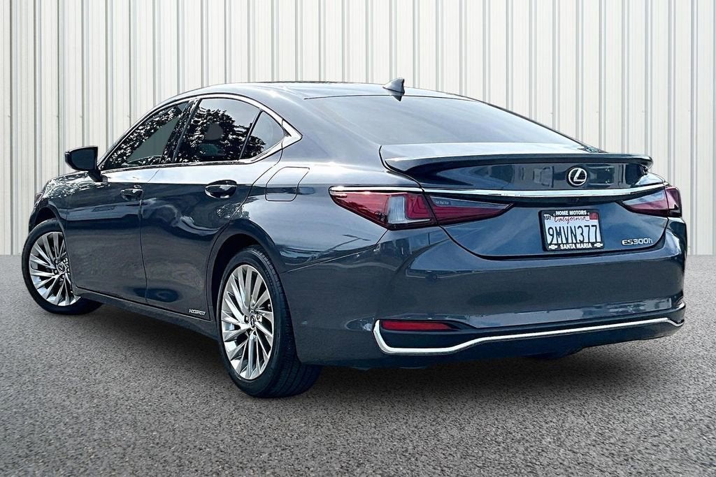 2022 Lexus ES ES 300h Luxury