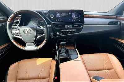 2022 Lexus ES ES 300h Luxury