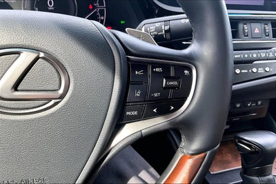 2022 Lexus ES ES 300h Luxury
