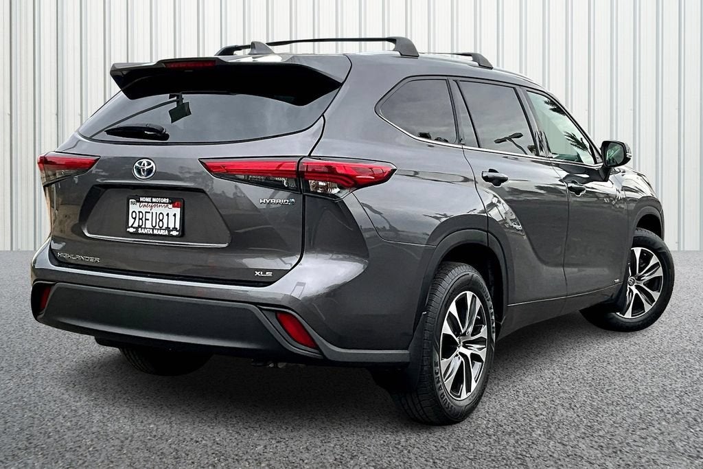 2022 Toyota Highlander Hybrid XLE