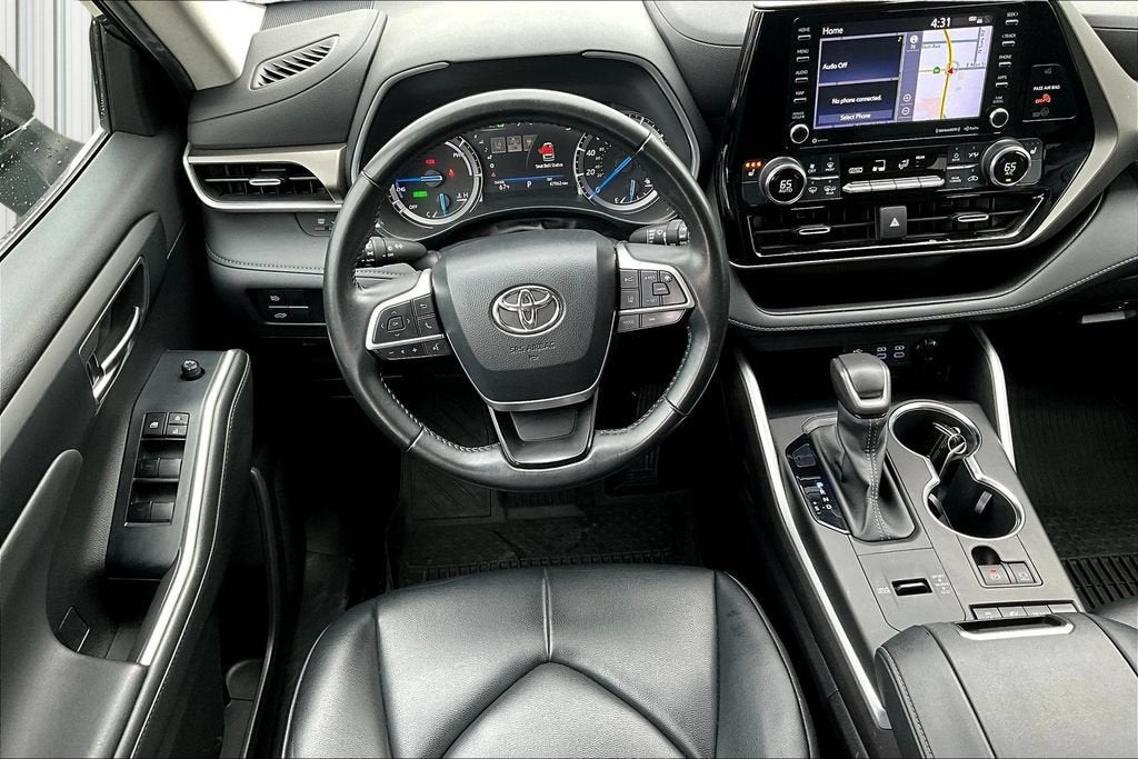 2022 Toyota Highlander Hybrid XLE