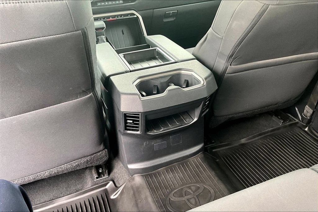 2022 Toyota Tundra 4WD SR5