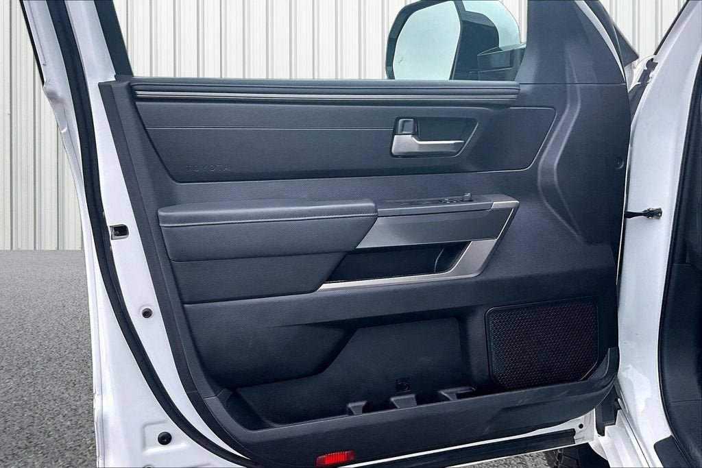 2022 Toyota Tundra 4WD SR5