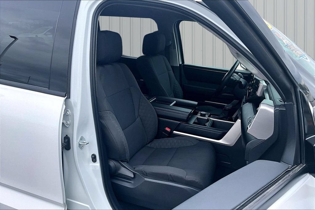 2022 Toyota Tundra 4WD SR5