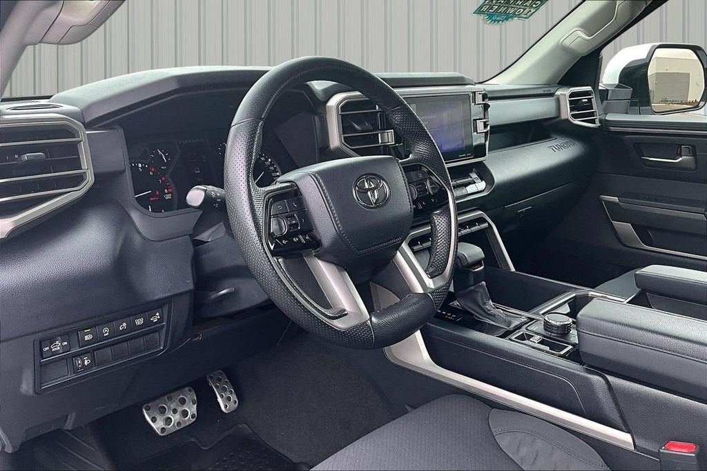 2022 Toyota Tundra 4WD SR5