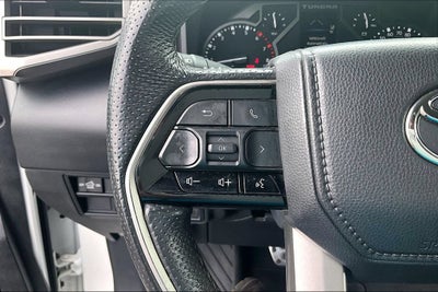 2022 Toyota Tundra 4WD SR5