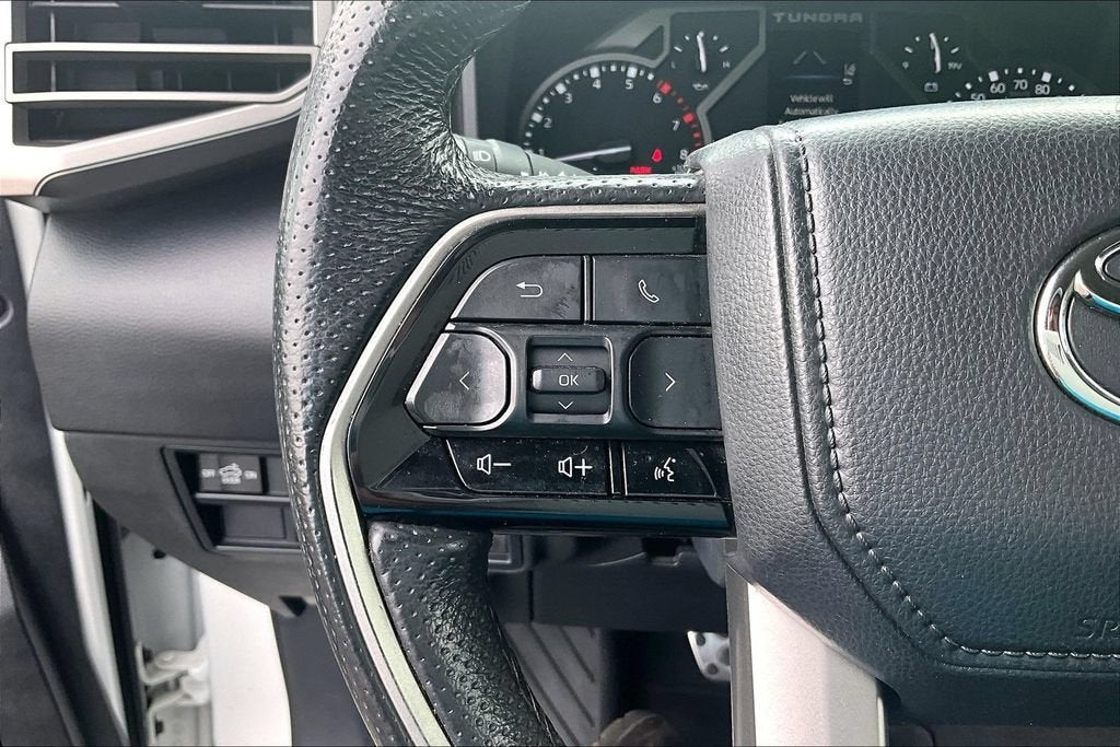 2022 Toyota Tundra 4WD SR5