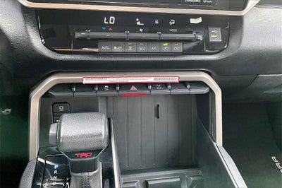 2022 Toyota Tundra 4WD SR5