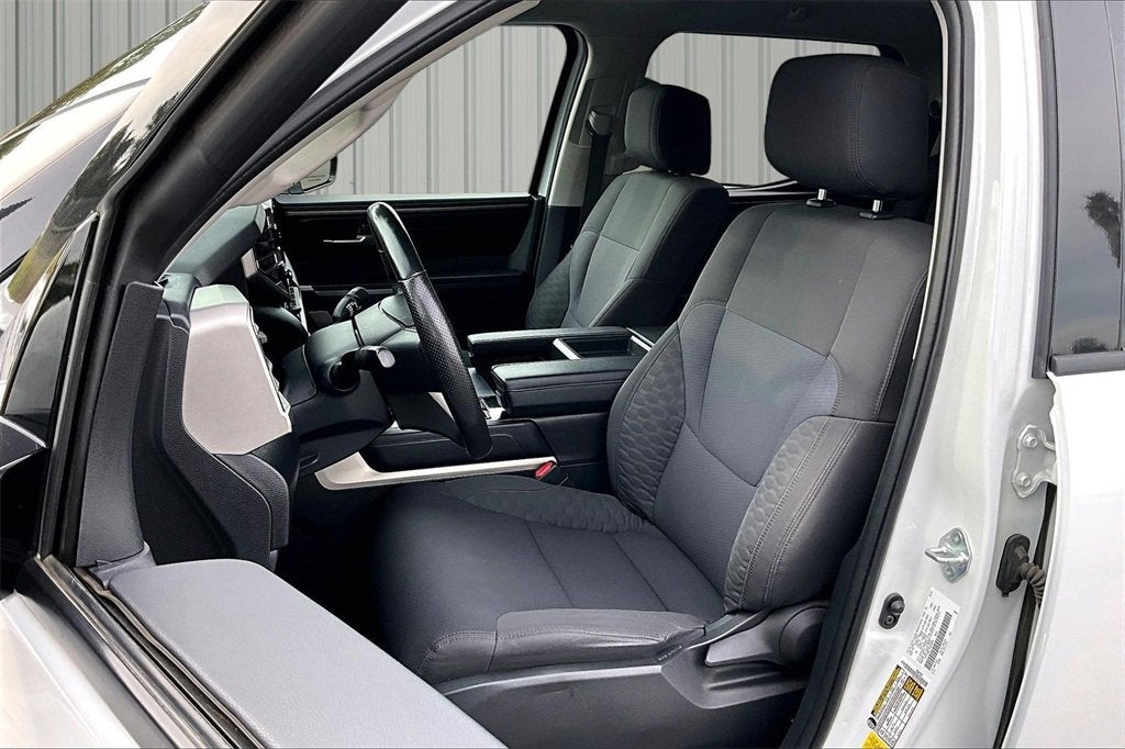 2022 Toyota Tundra 4WD SR5