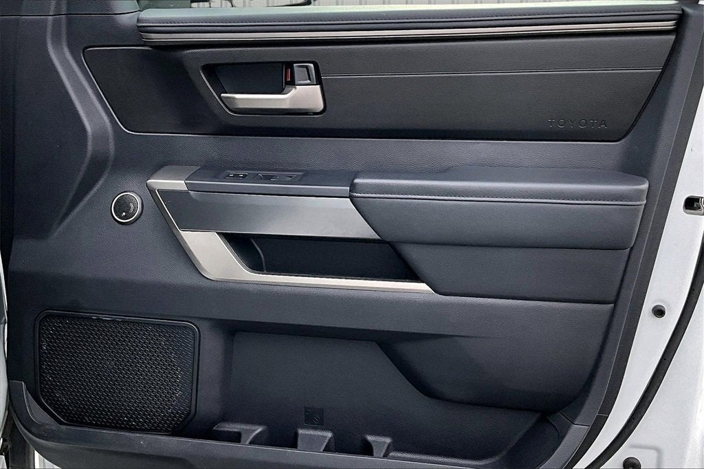 2022 Toyota Tundra 4WD SR5