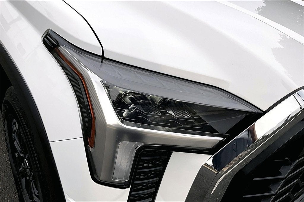 2022 Toyota Tundra 4WD SR5