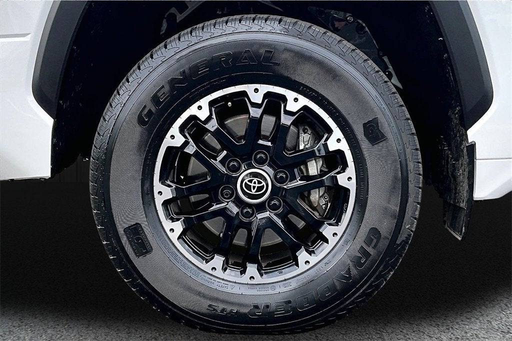 2022 Toyota Tundra 4WD SR5