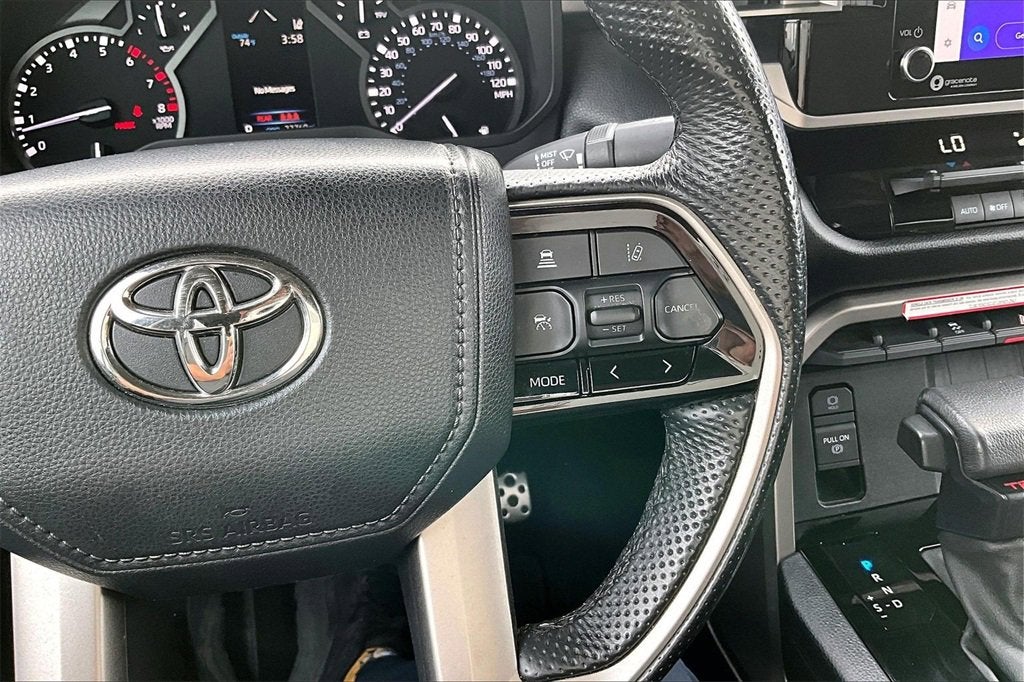 2022 Toyota Tundra 4WD SR5