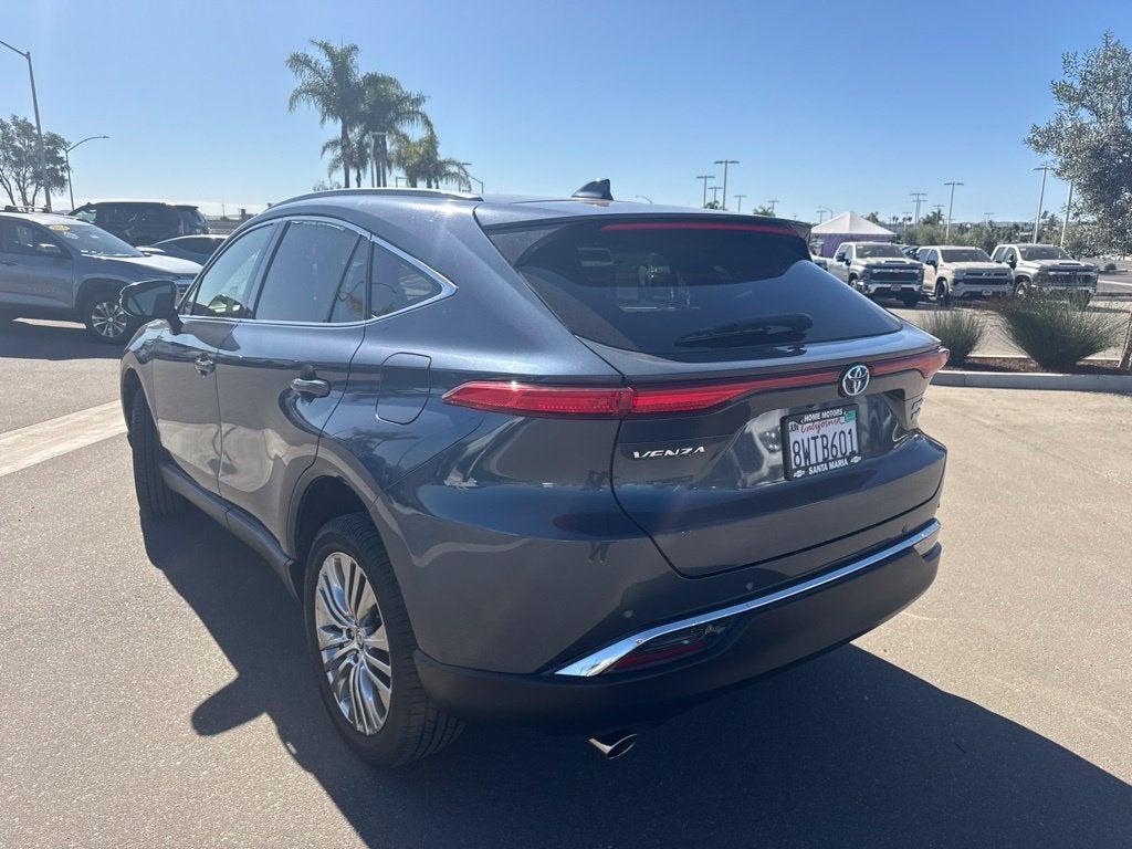2021 Toyota Venza LE
