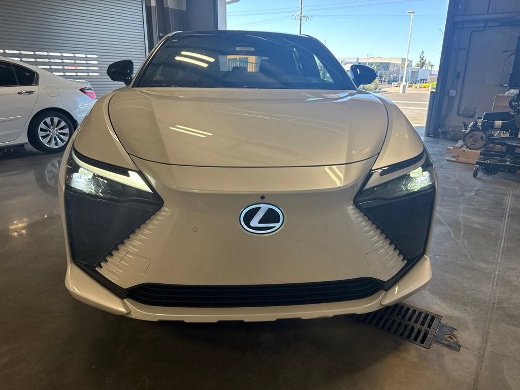 2023 Lexus RZ RZ 450e Premium