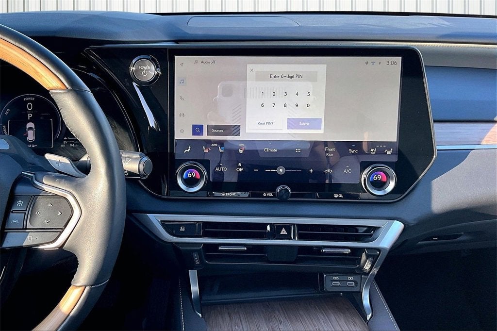 2024 Lexus RX RX 450h+ Luxury