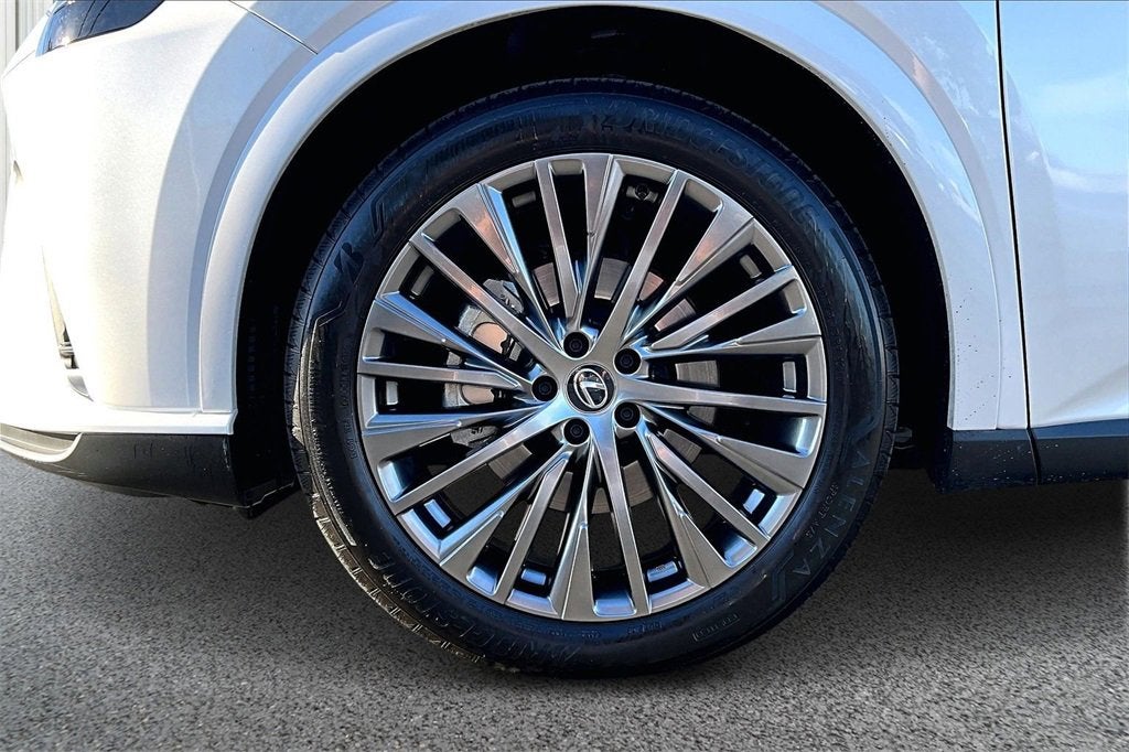 2024 Lexus RX RX 450h+ Luxury