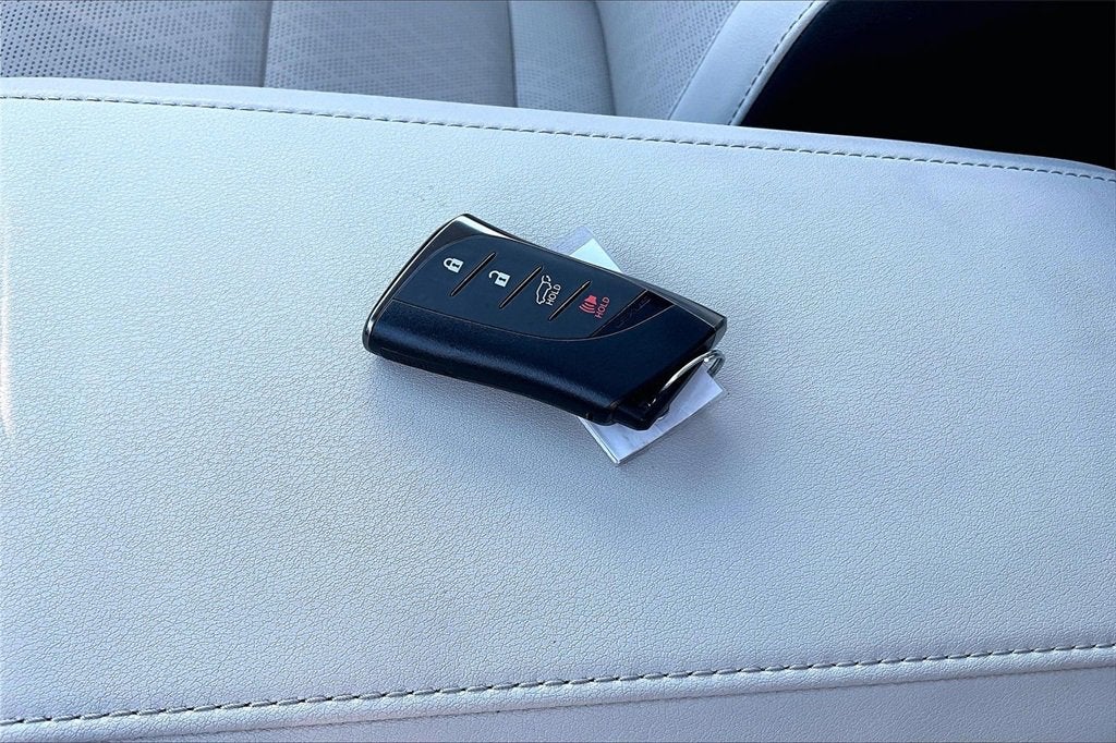 2024 Lexus RX RX 450h+ Luxury