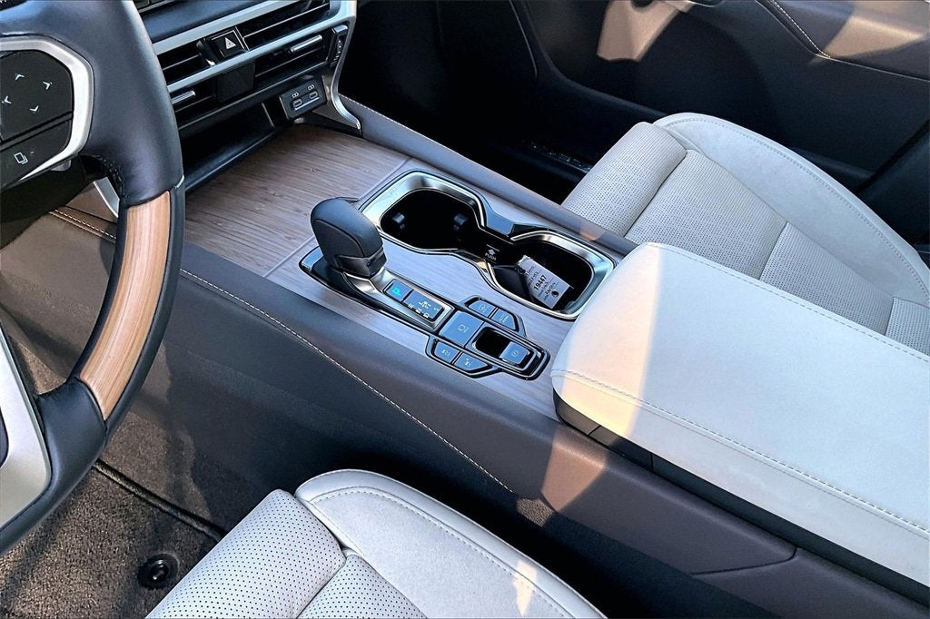 2024 Lexus RX RX 450h+ Luxury