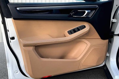 2018 Porsche Macan 4DR SUV AWD