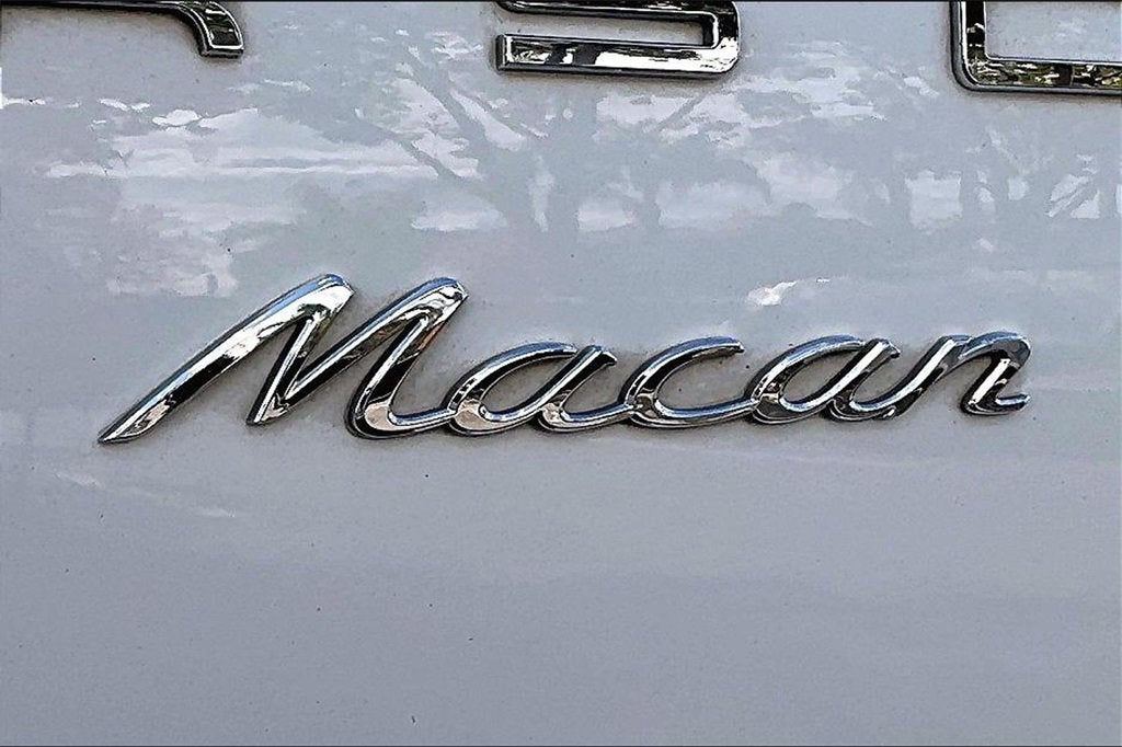 2018 Porsche Macan 4DR SUV AWD